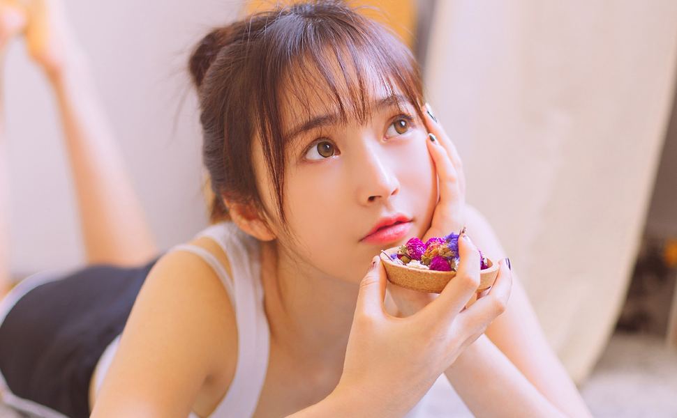 独居少妇赤身居家被偷拍？南京鼓楼区裸体画面疯传，偷拍者最后竟意外坠机
